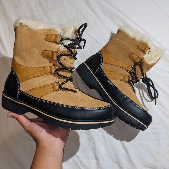 Champion Leather Boots with Fur Lining - Picture 2 of 5